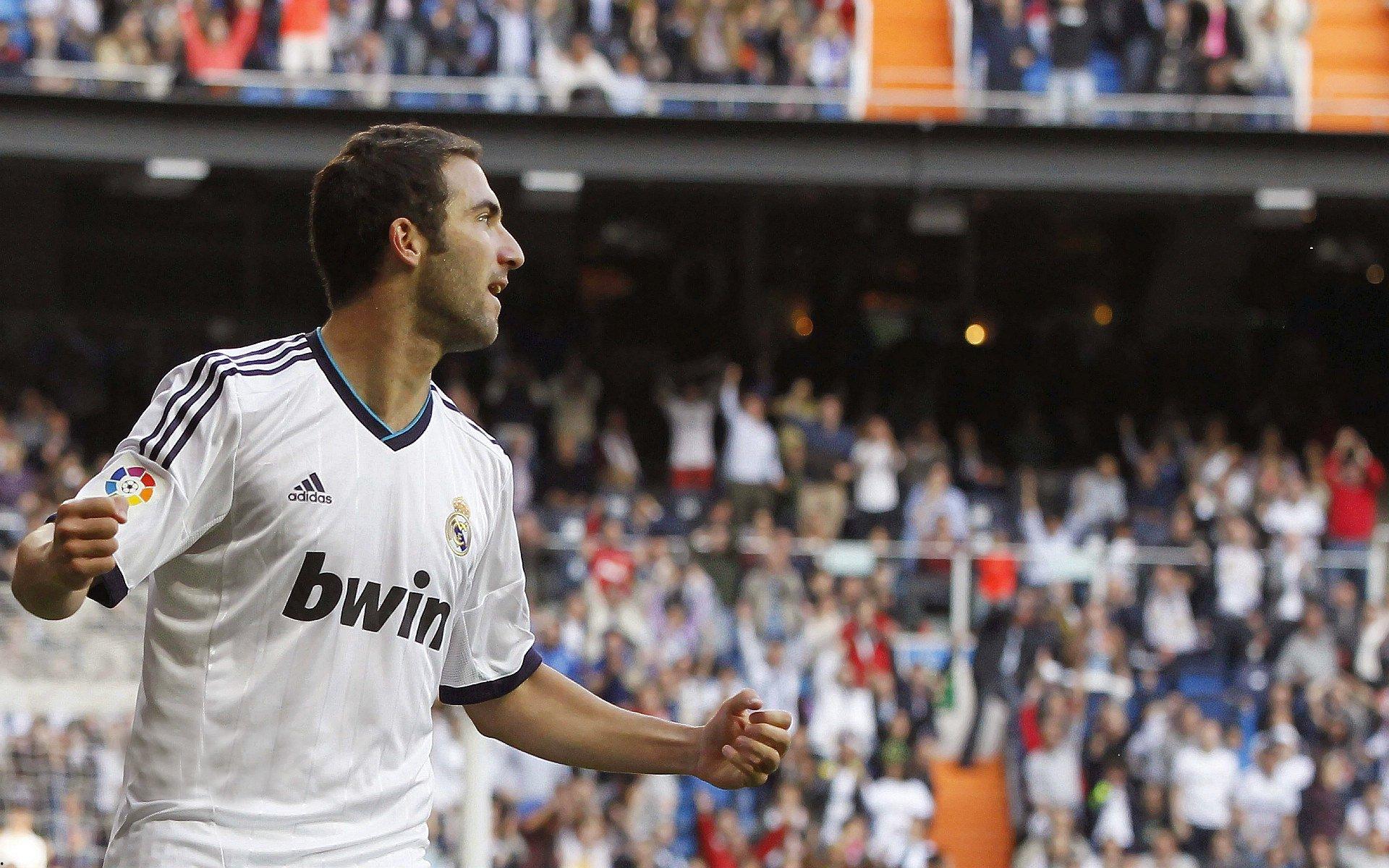 曼城官方宣布与菲尔·福登完成续约 新合同锁定至2027年