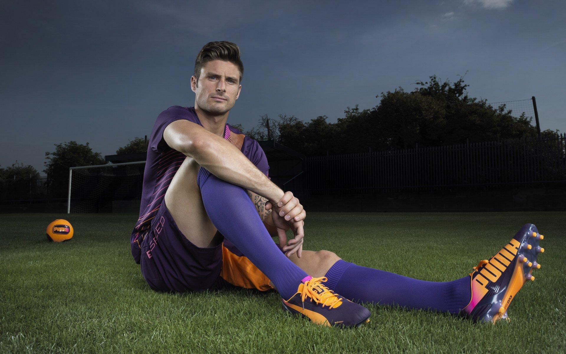 德佬颠覆足坛资本游戏，不烧钱反盈利，商人主席模式重塑那不勒斯王朝